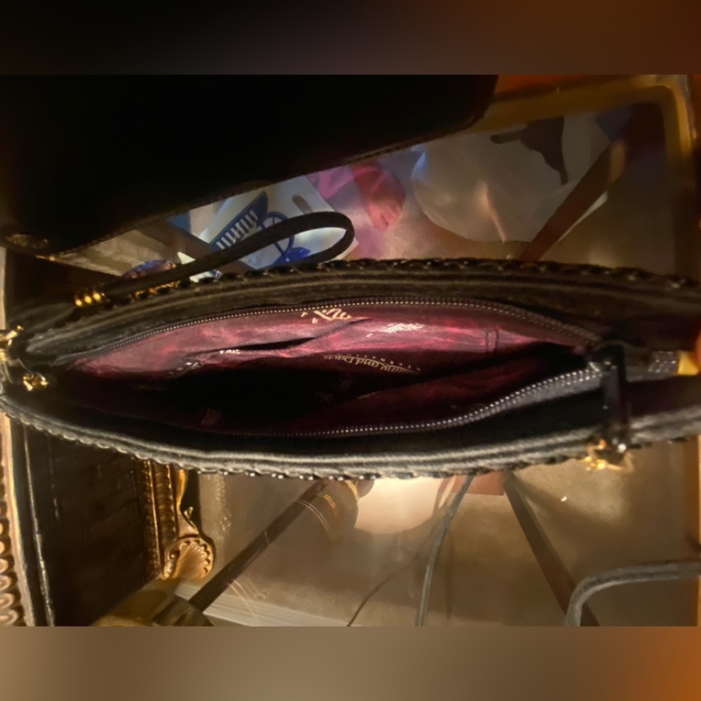 Mesh Minimalist Black Rectangular Metal Mesh Shou… - image 4